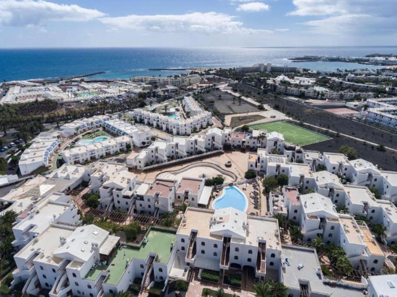 Pistachio Apartment 323 - Lanzarote Apartment Коста-Тегисе Экстерьер фото