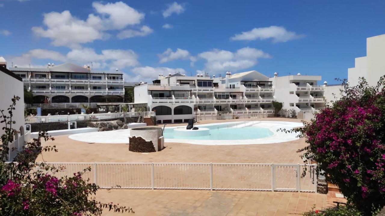 Pistachio Apartment 323 - Lanzarote Apartment Коста-Тегисе Экстерьер фото
