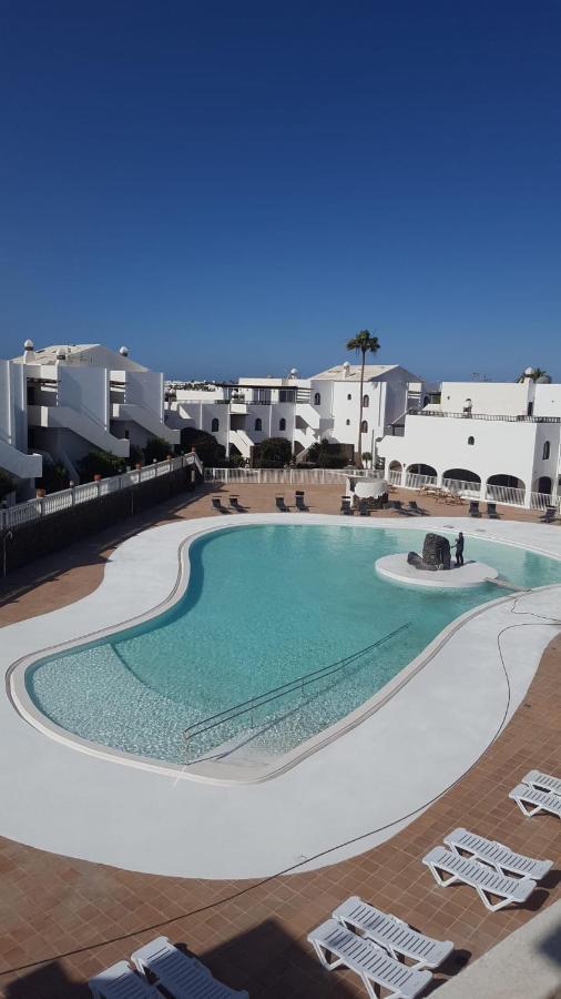 Pistachio Apartment 323 - Lanzarote Apartment Коста-Тегисе Экстерьер фото