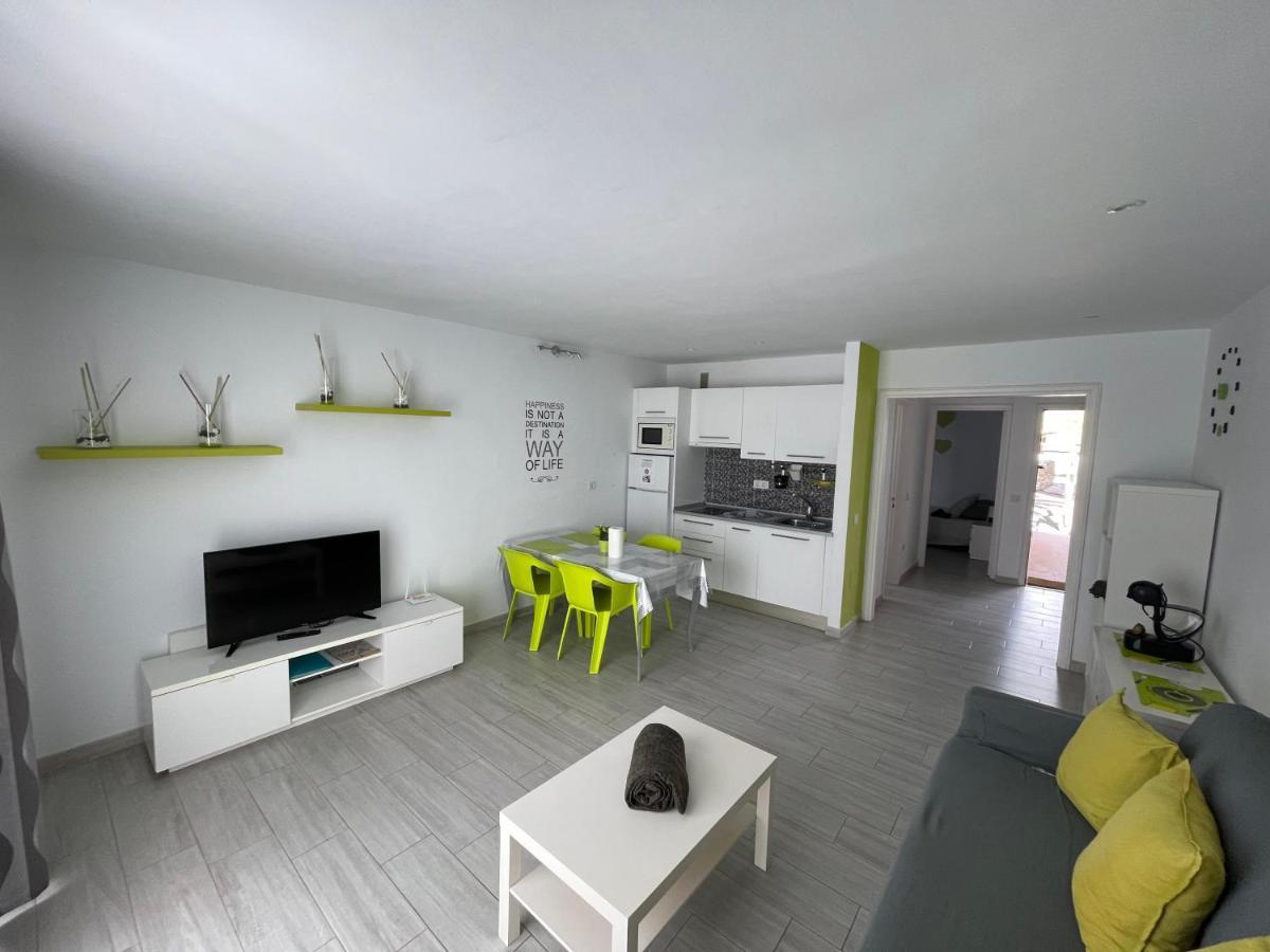 Pistachio Apartment 323 - Lanzarote Apartment Коста-Тегисе Экстерьер фото