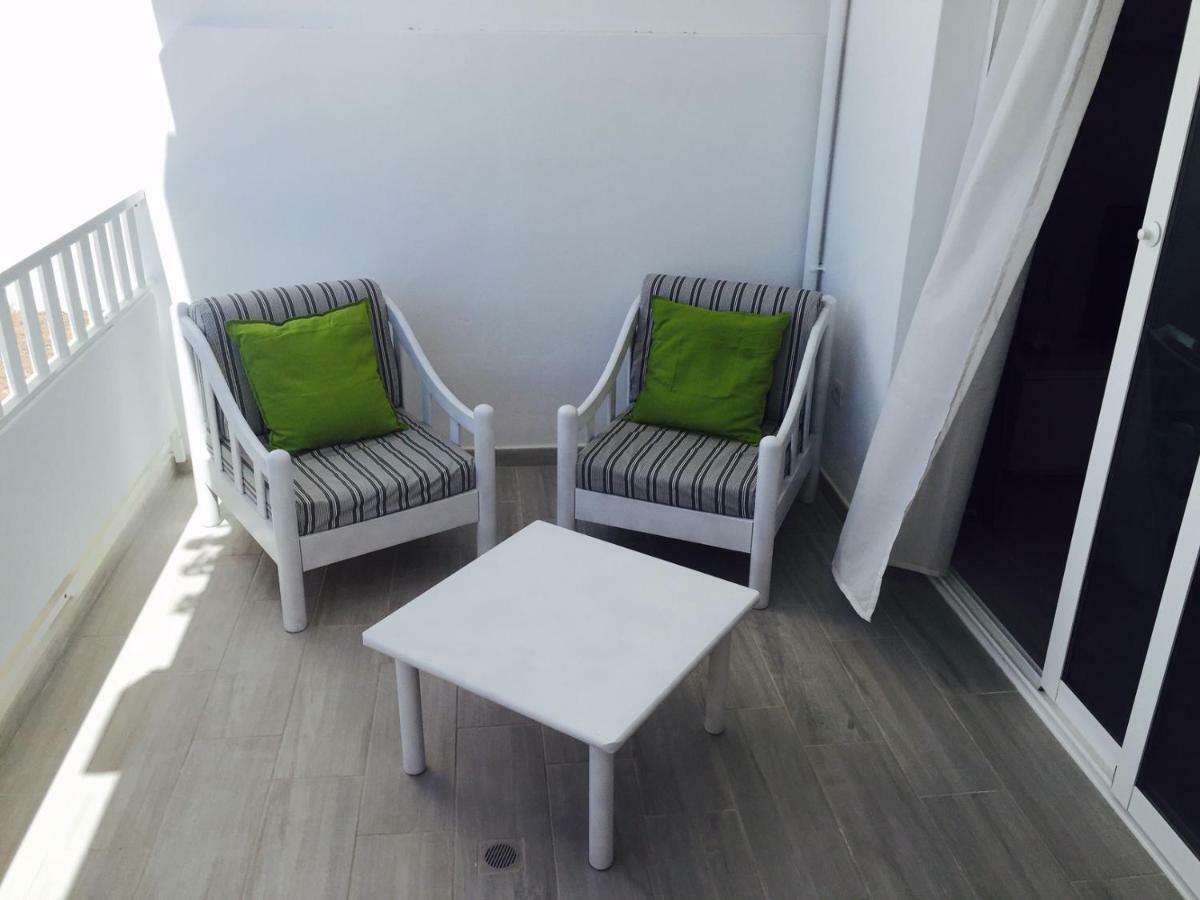 Pistachio Apartment 323 - Lanzarote Apartment Коста-Тегисе Экстерьер фото
