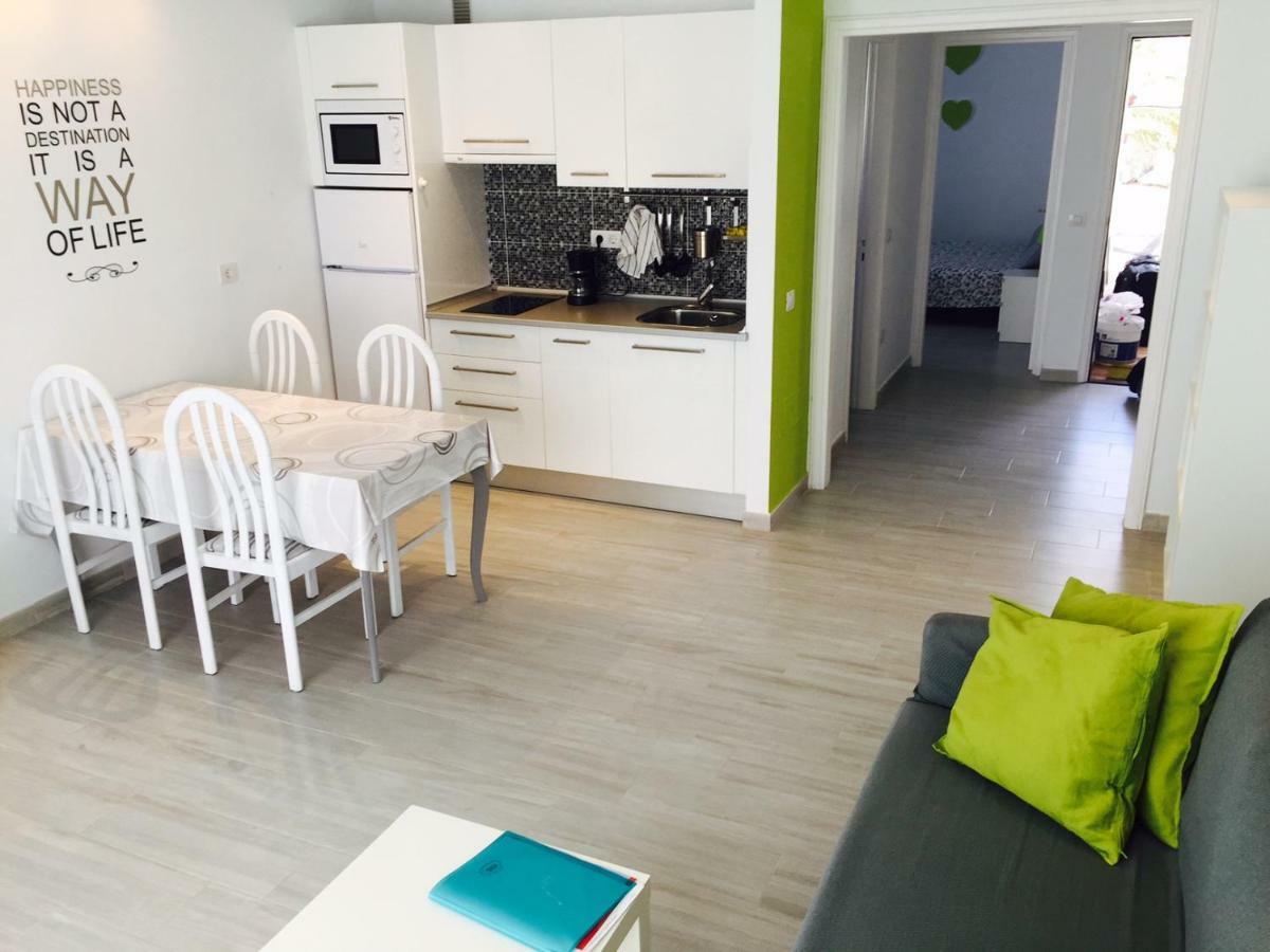 Pistachio Apartment 323 - Lanzarote Apartment Коста-Тегисе Экстерьер фото
